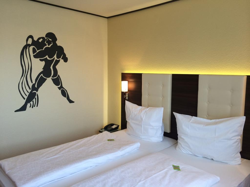 Hotel Zum Rosengarten ダルムシュタット 部屋 写真