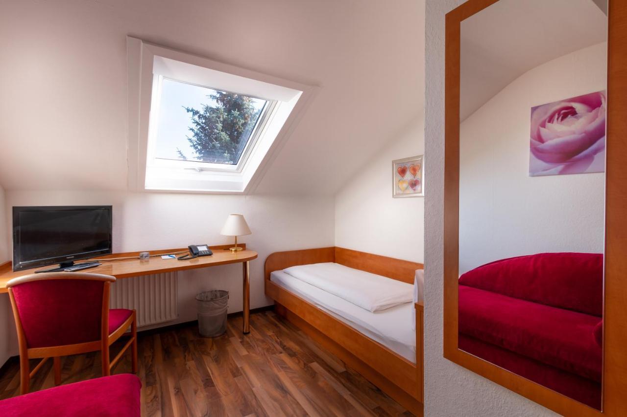 Hotel Zum Rosengarten ダルムシュタット エクステリア 写真